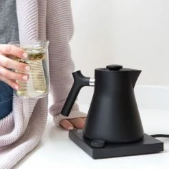 Electric Kettles Fellow Corvo EKG Electric Variable Temperature Kettle 0,9 L, Matte Black -Barista and Coffee Accessories Shop unnamed file 222