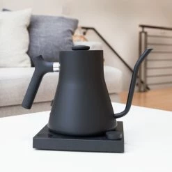 Electric Pour Over Kettles Fellow Stagg EKG Electric Variable Temperature Kettle 0,9 L 10 Electric Pour Over Kettles Fellow Stagg EKG Electric Variable Temperature Kettle 0,9 L -Barista and Coffee Accessories Shop unnamed file 240