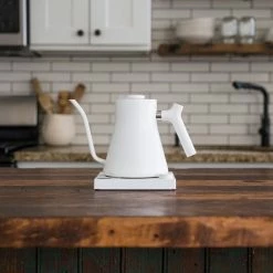 Electric Pour Over Kettles Fellow Stagg EKG Electric Variable Temperature Kettle 0,9 L 13 Electric Pour Over Kettles Fellow Stagg EKG Electric Variable Temperature Kettle 0,9 L -Barista and Coffee Accessories Shop unnamed file 254
